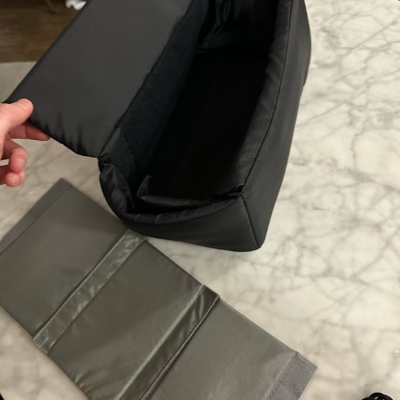 Camera Bag with inserts (12x8x10) - Picture 10 of 11